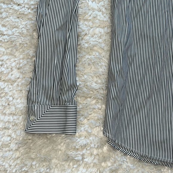 Ben Sherman Button Down (pics are difficult because of stripes) - Picture 6 of 10